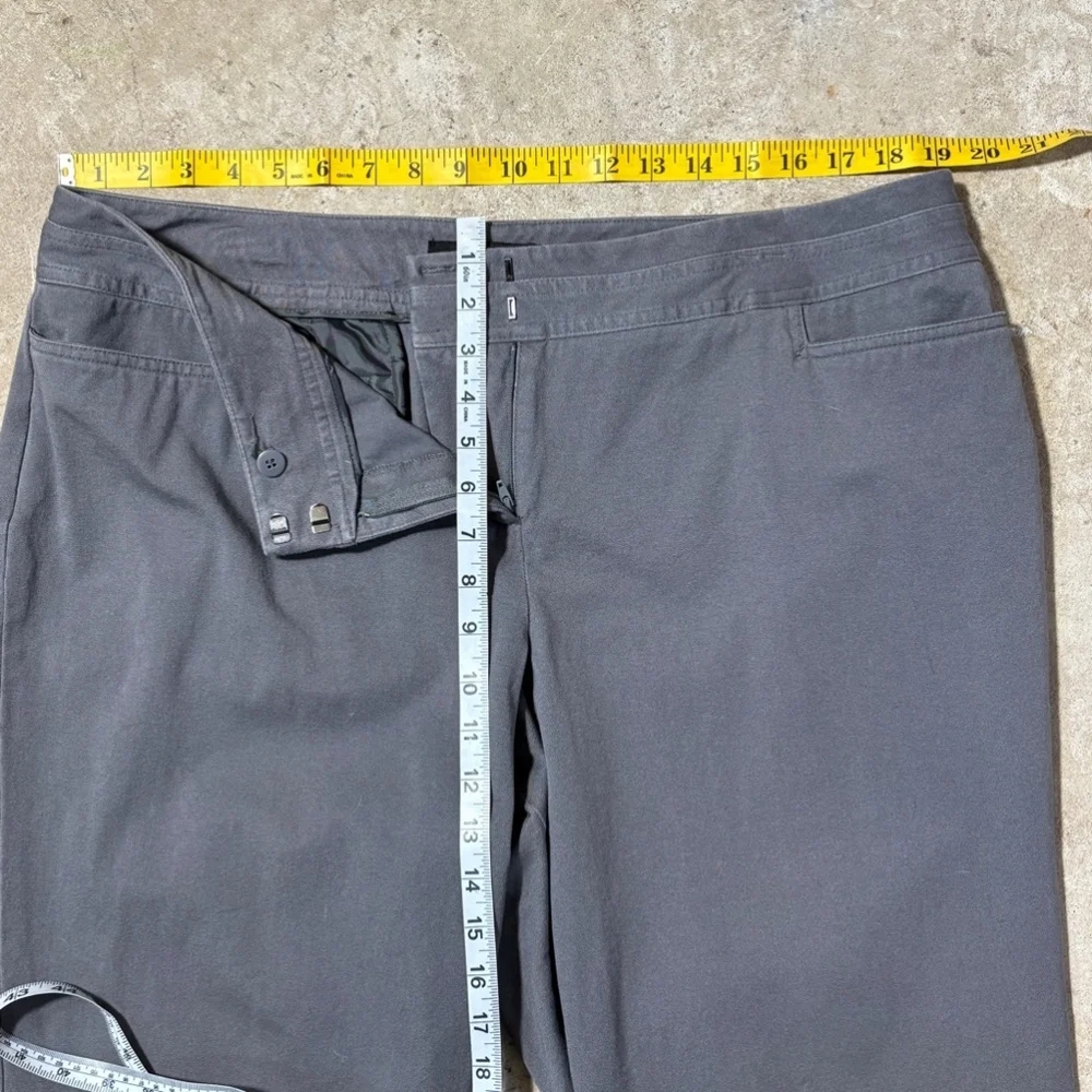 Lane Bryant Capri Pants Women’s Plus Size 16 Gray Zip Fly Back Pockets